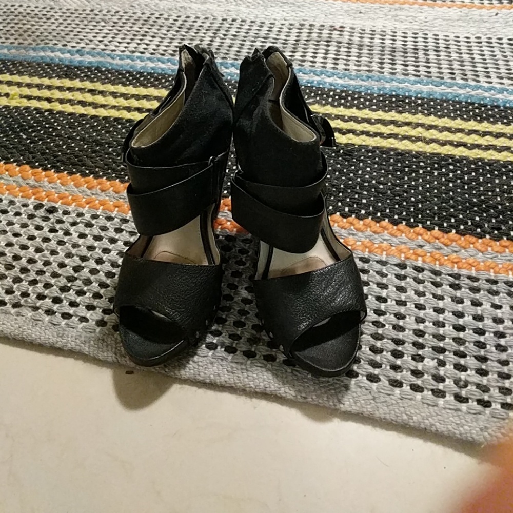Fun Black Sandal Wedges